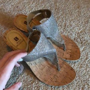 Women’s Sandals 🌴👡 • 7